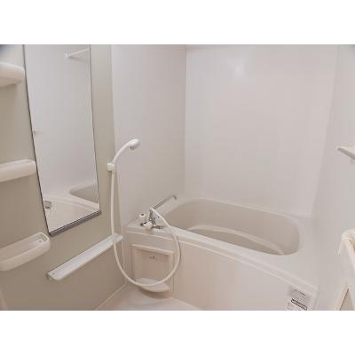 マーカスＡ 104【管理NO：1-013980401-01040】 ★家具家電は申し込み後に搬入します★の物件画像