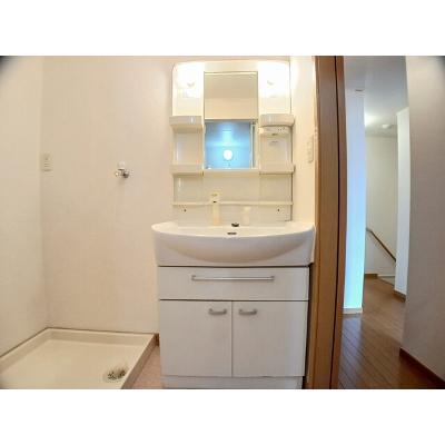 シャトレーゼ 201【管理NO：1-013877101-02010】 ★家具家電は申し込み後に搬入します★の物件画像