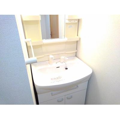 グランドゥールＢ 204【管理NO：1-012342201-02040】 ★家具家電は申し込み後に搬入します★の物件画像
