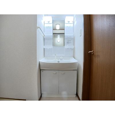 サン・フロール 201【管理NO：1-011623501-02010】 ★家具家電は申し込み後に搬入しますの物件画像