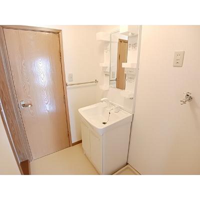 エステート垣内 201【管理NO：1-007398101-02010】 ★家具家電は申し込み後に搬入しますの物件画像