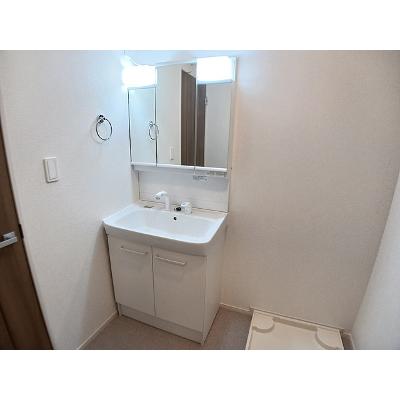 プリムローズ平松 203【管理NO：1-028269901-02030】 ★家具家電は申し込み後に搬入します★ ★2026年10月上旬入居可能★の物件画像