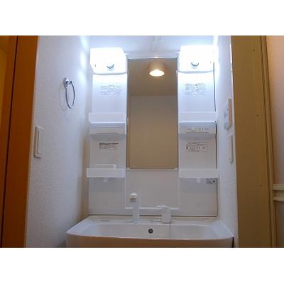 エスト　アロッジオ 203【管理NO：1-017705701-02030】 ★家具家電は申し込み後に搬入しますの物件画像
