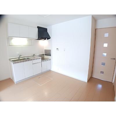 ベイローレル 102【管理NO：1-017689101-01020】 ★家具家電は申し込み後に搬入しますの物件画像