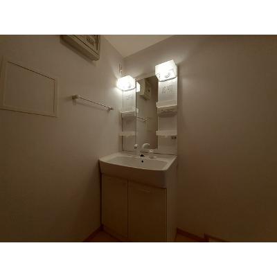 シン．シン．ハウスＢ 203【管理NO：1-016924202-02030】 ★家具家電は申し込み後に搬入しますの物件画像