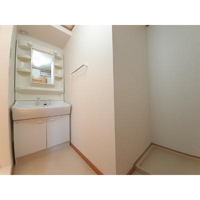 ドルチェ・ラッフィナート 102【管理NO：1-012091601-01020】 ★家具家電は申し込み後に搬入しますの物件画像