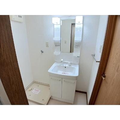 アンソレイエＳ 101【管理NO：1-010190002-01010】 ★家具家電は申し込み後に搬入します★の物件画像