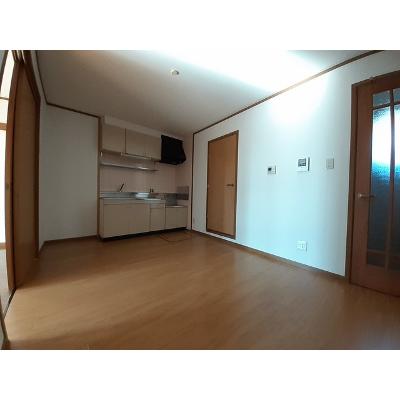 クレストヨコセキ 103【管理NO：1-009400501-01030】 ★家具家電は申し込み後に搬入します★の物件画像