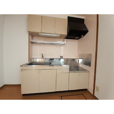 クレストヨコセキ 103【管理NO：1-009400501-01030】 ★家具家電は申し込み後に搬入します★の物件画像