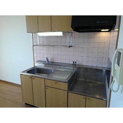 オレンジハイツ 201【管理NO：1-007834901-02010】 ★家具家電は申し込み後に搬入しますの物件画像