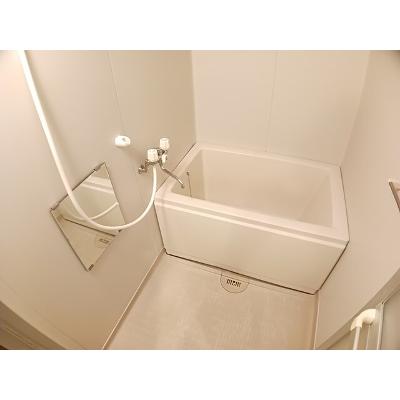カーサ正保橋 201【管理NO：1-007633001-02010】 ★家具家電は申し込み後に搬入します★の物件画像