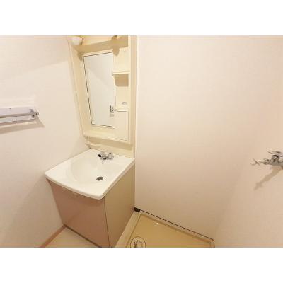 エステート龍野 201【管理NO：1-006504301-02010】 ★家具家電は申し込み後に搬入します 2026年07月下旬入居可能の物件画像