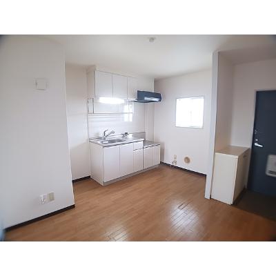 エムズフォレスト 205【管理NO：1-004274101-02040】 ★家具家電は申し込み後に搬入しますの物件画像