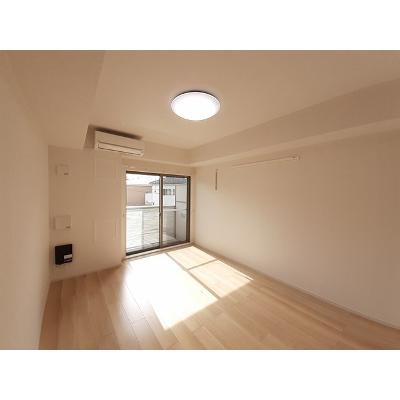 ラ・ルミエール 102【管理NO：1-025540801-01020】 ★家具家電は申し込み後に搬入します 2026年08月中旬入居可能の物件画像