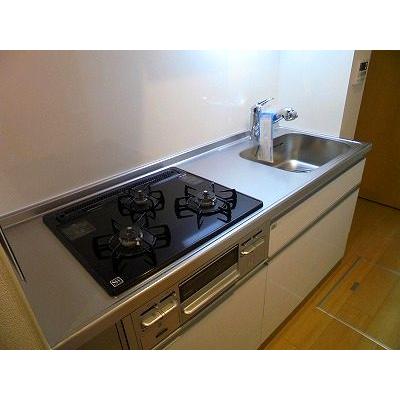 フュルネ 102【管理NO：1-021985301-01020】 ★家具家電は申し込み後に搬入します 2026年08月中旬入居可能の物件画像