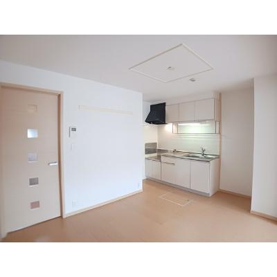 レイ・ミノール 101【管理NO：1-016367401-01010】 ★家具家電は申し込み後に搬入しますの物件画像