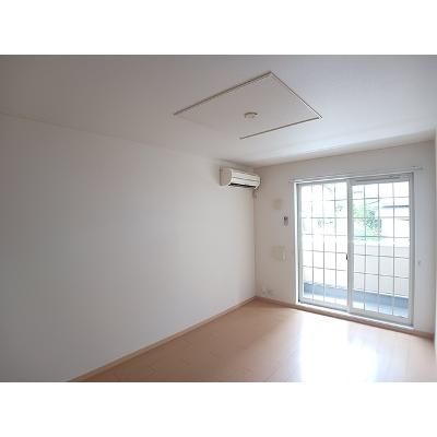 ラフィーネ 101【管理NO：1-015936401-01010】 ★家具家電は申し込み後に搬入します★の物件画像