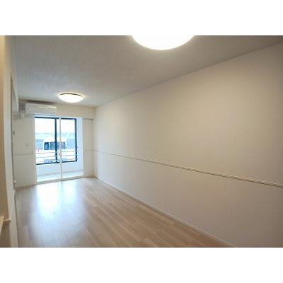 グランディール富雄南 102【管理NO：1-026395701-01020】 ★家具家電は申し込み後に搬入します 2026年07月中旬入居可能の物件画像