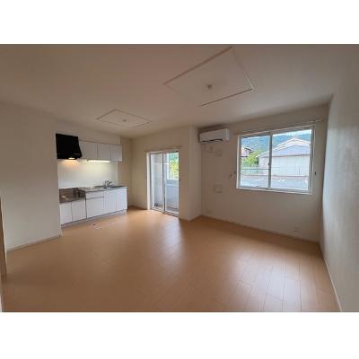 ワイズ 101【管理NO：1-019148701-01010】 ★家具家電は申し込み後に搬入します★の物件画像