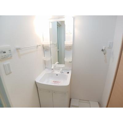 フィオーレ　コート 101【管理NO：1-017121101-01010】 ★家具家電は申し込み後に搬入します★の物件画像