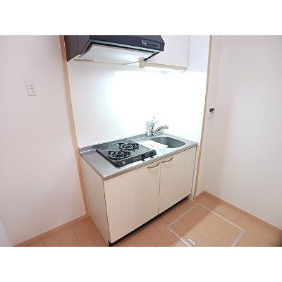 クレディーカーサ 103【管理NO：1-016118601-01030】 ★家具家電は申し込み後に搬入しますの物件画像
