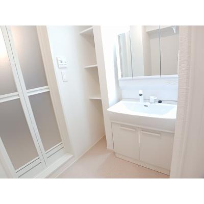 エヴァ　グリーン　ヴィラⅠ 101【管理NO：1-027704801-01010】 ★家具家電は申し込み後に搬入しますの物件画像