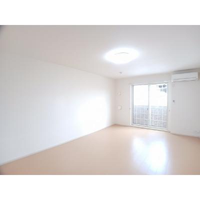 フィオラ 101【管理NO：1-015729601-01010】 ★家具家電は申し込み後に搬入します 2026年07月下旬入居可能の物件画像