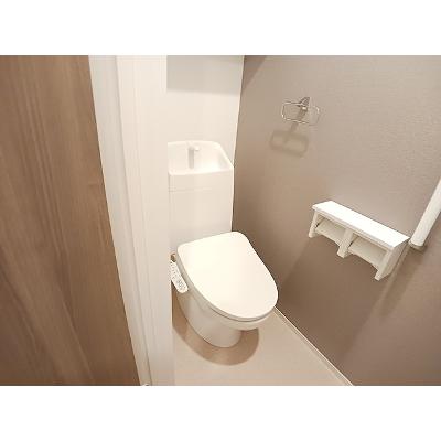 ラヴィエールⅡ 102【管理NO：1-028198602-01020】 ★家具家電は申し込み後に搬入します★の物件画像