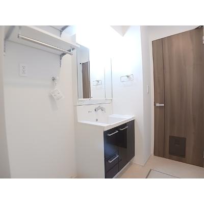 サンシャイン中曽司 203【管理NO：1-027926001-02030】 ★家具家電は申し込み後に搬入します★の物件画像