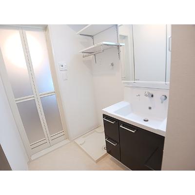 サンシャイン中曽司 202【管理NO：1-027926001-02020】 ★家具家電は申し込み後に搬入します★の物件画像