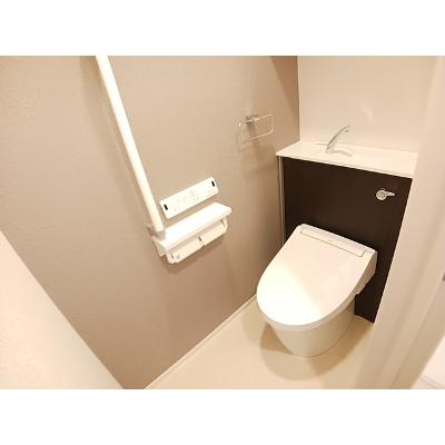 サンシャイン中曽司 201【管理NO：1-027926001-02010】 ★家具家電は申し込み後に搬入します★の物件画像