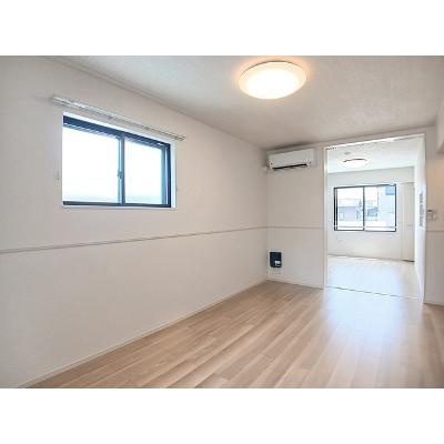 サンシャイン中曽司 101【管理NO：1-027926001-01010】 ★家具家電は申し込み後に搬入します★の物件画像