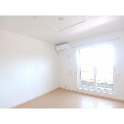 メルツ　ガルテン 203【管理NO：1-016179701-02030】 ★家具家電は申し込み後に搬入しますの物件画像