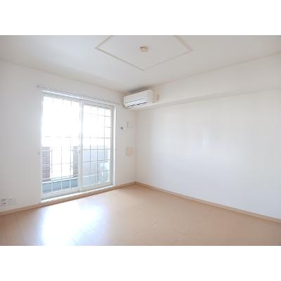 シルエーラ．Ⅱ 106【管理NO：1-015596701-01050】 ★家具家電は申し込み後に搬入しますの物件画像