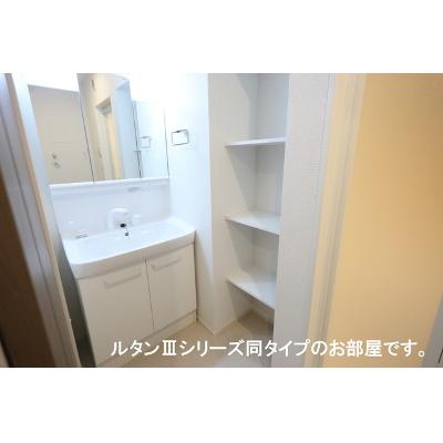 ソレアード　コート 304【管理NO：1-028282101-03040】 ★家具家電は申し込み後に搬入します 2027年01月下旬入居可能の物件画像
