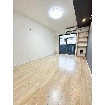 プリムローズ 103【管理NO：1-026348601-01030】 ★家具家電は申し込み後に搬入しますの物件画像
