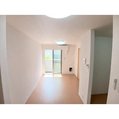ＳＨＡＬＯＭ 103【管理NO：1-020371301-01030】 ★家具家電は申し込み後に搬入しますの物件画像