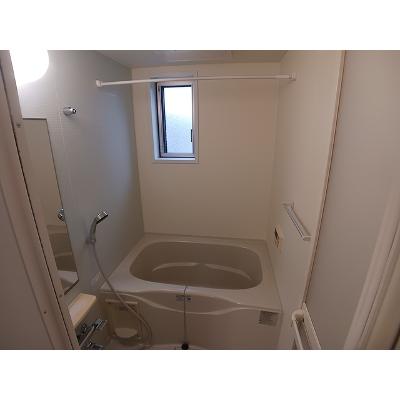 ＳＨＡＬＯＭ 103【管理NO：1-020371301-01030】 ★家具家電は申し込み後に搬入しますの物件画像