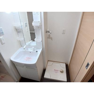 クラールブリーゼ 101【管理NO：1-015347201-01010】 ★家具家電は申し込み後に搬入しますの物件画像
