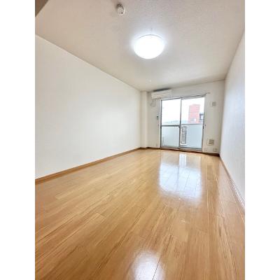 プリマヴェーラ 205【管理NO：1-014282601-02040】 ★家具家電は申し込み後に搬入しますの物件画像