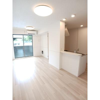 Ｓａｌｌｉｅｒ 103【管理NO：1-028527701-01030】 ★家具家電は申し込み後に搬入します★の物件画像