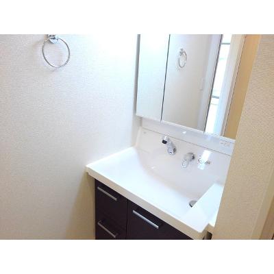 パインルーツⅠ 201【管理NO：1-023372201-02010】 ★家具家電は申し込み後に搬入しますの物件画像