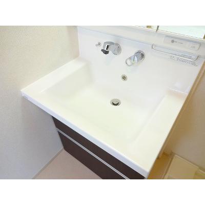Ｌａ　Ｌｕｃｅ 406【管理NO：1-018506001-04050】 ★家具家電は申し込み後に搬入しますの物件画像