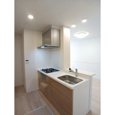 パーク　ヴィラ 103【管理NO：1-028019601-01030】 ★家具家電は申し込み後に搬入しますの物件画像