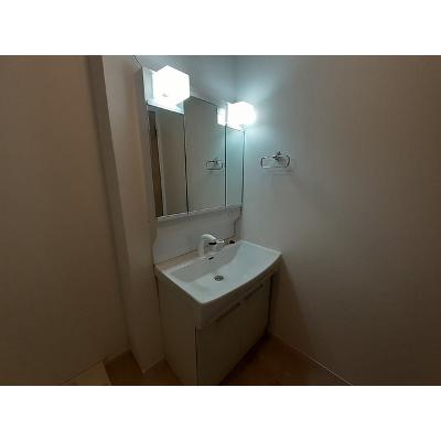 アルドーレ 103【管理NO：1-026939201-01030】 ★家具家電は申し込み後に搬入します★の物件画像