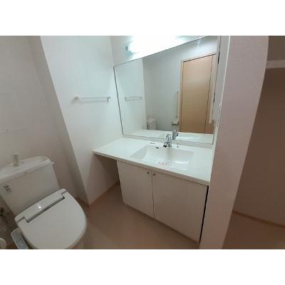 リープライツ 205【管理NO：1-016098801-02040】 ★家具家電は申し込み後に搬入します★の物件画像