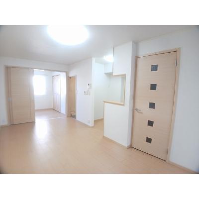 ドゥーエ 102【管理NO：1-015196101-01020】 ★家具家電は申し込み後に搬入しますの物件画像
