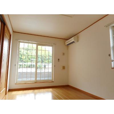 シェーネ　エレガンシア 201【管理NO：1-013267701-02010】 ★家具家電は申し込み後に搬入しますの物件画像