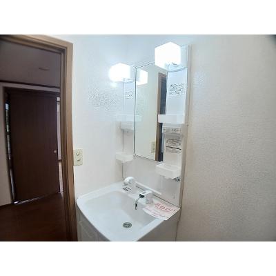 シャン・グリシーヌ 203【管理NO：1-011297901-02030】 ★家具家電は申し込み後に搬入しますの物件画像