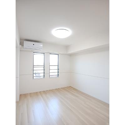 ラ・ルーチェ　Ｙ 303【管理NO：1-027302401-03030】 ★家具家電は申し込み後に搬入しますの物件画像